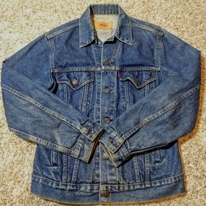 Levi Strauss & Co. Jean Jacket Size 38R